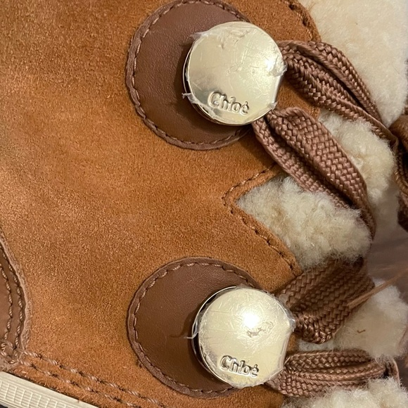 Sorel x Chloe Boots - Picture 8 of 10